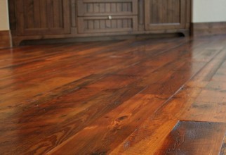 Quais as diferenças entre pisos laminados, carpetes de madeira e pisos de madeira?