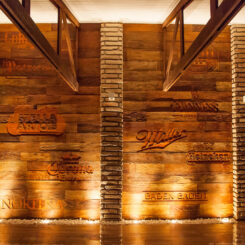 Painel de Madeira Beer